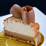 エーグルドゥース - タルトオキャラメルサレ（断面）