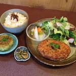 ジャム cafe 可鈴 - 【ワンプレートランチ(950円)】お料理が出揃いました。