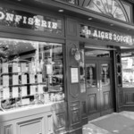 エーグルドゥース - 外観（モノクロ）