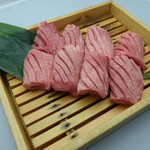 ``Gokujo Tongue Thick Sliced'' that you can fully enjoy because of its thickness