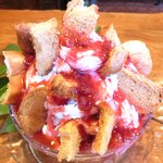 いちょうの木 - ストロベリーパイ 800円