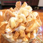 いちょうの木 - キャラメルバナナパイ 800円