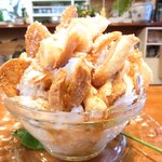 いちょうの木 - キャラメルバナナパイ 800円