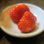 炭火焼酒亭ローリンストーン - 美味しい塩あずきアイス　ズームアップ