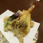 Ajidokoro Furukawa - 天ぷら盛り合わせは、カラッとしていて美味しい。
