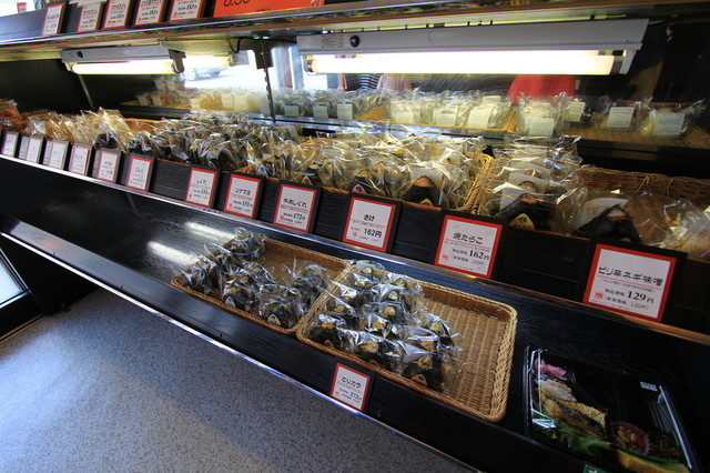 おにぎりの桃太郎 菰野店 菰野 おにぎり 食べログ おにぎりの桃太郎 菰野店 菰野 おにぎり 食べログ