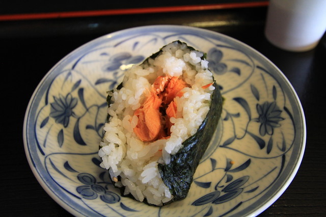 おにぎりの桃太郎 菰野店 菰野 おにぎり 食べログ おにぎりの桃太郎 菰野店 菰野 おにぎり 食べログ
