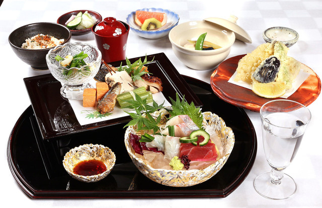 Loites レストラン 飲食店の検索 和食海鮮個室うおまん大手町日生丸の内ガーデンタワー店 Loites レストラン 飲食店の検索 和食海鮮個室うおまん大手町日生丸の内ガーデンタワー店
