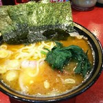 ラーメン 厚木家 - ラーメン並 硬め多め。￥640
