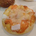 ヤオコーピノ - 料理写真:（2016/12月）餅入り明太子パン