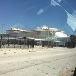 HARMONY OF THE SEAS - 世界最大級の船