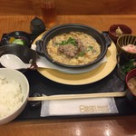 お肉と和食 玄菜 - 牛柳川鍋定食