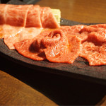 炭火焼肉 ふちおか - タレ3種盛り