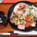 Okayama - 日替わりランチ（3点盛り肉丼）650円