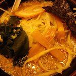 本格らぁめん 末廣 - ゴマ入りラーメン