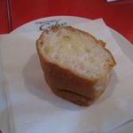 TRATTORIA Caro del Calvo - サービスのパン
