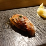 SUSHI TOKYO TEN、 - [料理] 山口 鰺 握り 