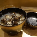 SUSHI TOKYO TEN、 - [料理] 蜆汁 全景♪ｗ