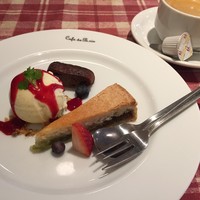 ビストロ・カフェ・ド・パリ - 