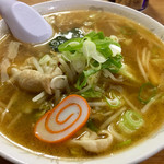 愛情ラーメン ホラヤ - 料理写真: