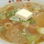 元祖はこだてラーメン おんじき庭本 空港店 - 