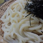 手打うどん くうかい - 次は刻み海苔で食い、その次は薬味を入れない素のめんつゆで食う。