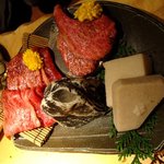 和牛懐石 但馬屋 梅田 - たれにじっくり漬け込んだ鞍下ロースと本日おすすめの一品