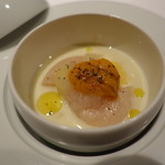 クッチーナ イタリアーナ ガッルーラ - 雲丹のパンナコッタ・ホワイトアスパラガスのスープ☆