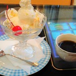 あかとんぼ - アイスクリームとブレンドコーヒー