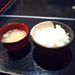 あっ晴れ - ランチご飯(おかわり自)と味噌汁