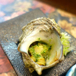 ステーキハウス キッチンリボン - サザエのバジルあえ