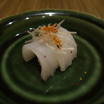 やす多” - 呼子烏賊の握り