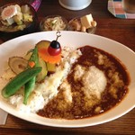 タケウチ - とろーり炙りチーズと温玉カレー膳 850円 実物