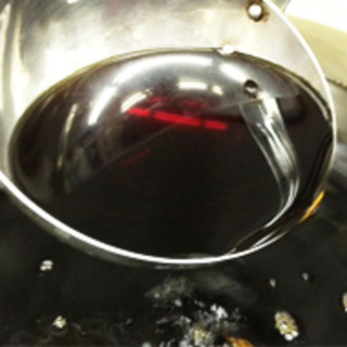 創業当時から受け継がれる伝統の味わいをお愉しみください