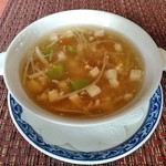 ホテルオークラレストラン新宿 中国料理 桃里 - [料理] 豆腐ときのこのスープ 全景♪ｗ