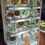 中華食堂50 - 201705外のショーケース