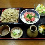 手打ちそば いなくら - ミニねぎとろ丼セット(900円)