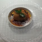 ラ ヴィオレッタ - 祖父江産　平飼い自然卵のカタラーニャ　きび砂糖のキャラメルジェラート添え