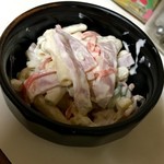 素うどん 四國屋 - マカロニサラダサービス