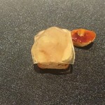 ル　ピニョン - フォアグラとバナナのコンフィに林檎のジュレとバナナのキャラメルゼを添えて