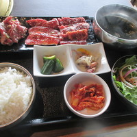 和牛焼肉 土古里 上野バンブーガーデン店 - おすすめ3種盛りセット（2,160円）