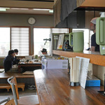 青竹手打ラーメン 日向屋 - 店内の様子