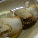 居酒屋 秀 - バイ貝の串焼き