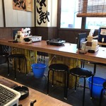 港の牡蠣センター カキ小屋 - 店内風景