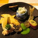 まる富 - 29年5月　若鮎　蓼ソース、鯛子旨煮、丸十蜜煮　黒胡麻、新蓮根金平、揚もろこし