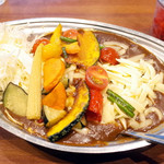 カレーの市民アルバ - 彩り野菜カレー(830円)+オムレツ(170円)+チーズ(100円)