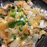 おふくろ亭 - 白ホル定食 ニンニク醤油 大飯 500円 温泉玉子