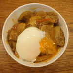 29ON - 牛カレー丼　温泉卵添え