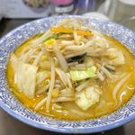 カラ助 - 具だくさんで美味しそうな「味噌タンメン」が完成しました。