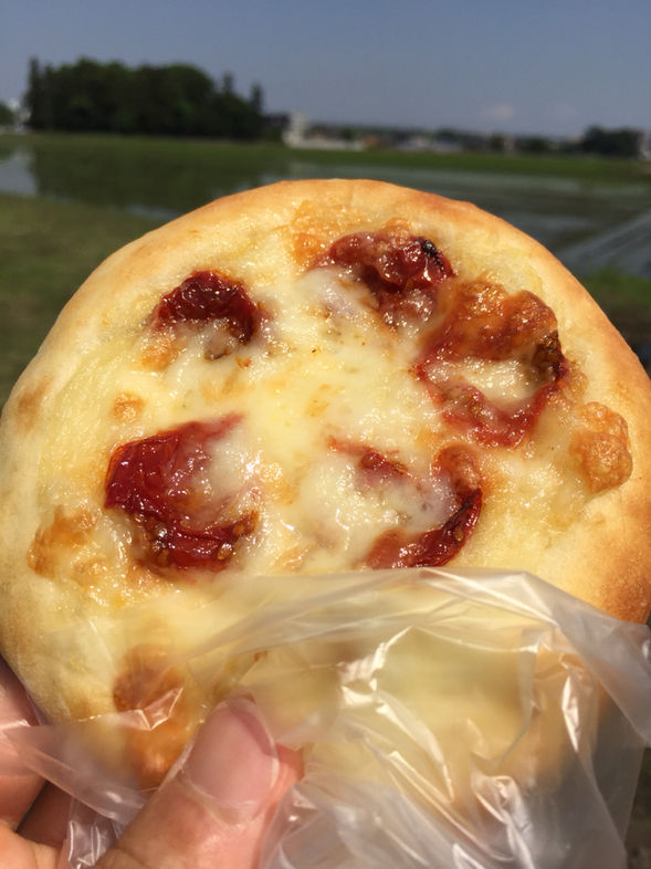 国産小麦と天然酵母パン くすもとベーカリー name=